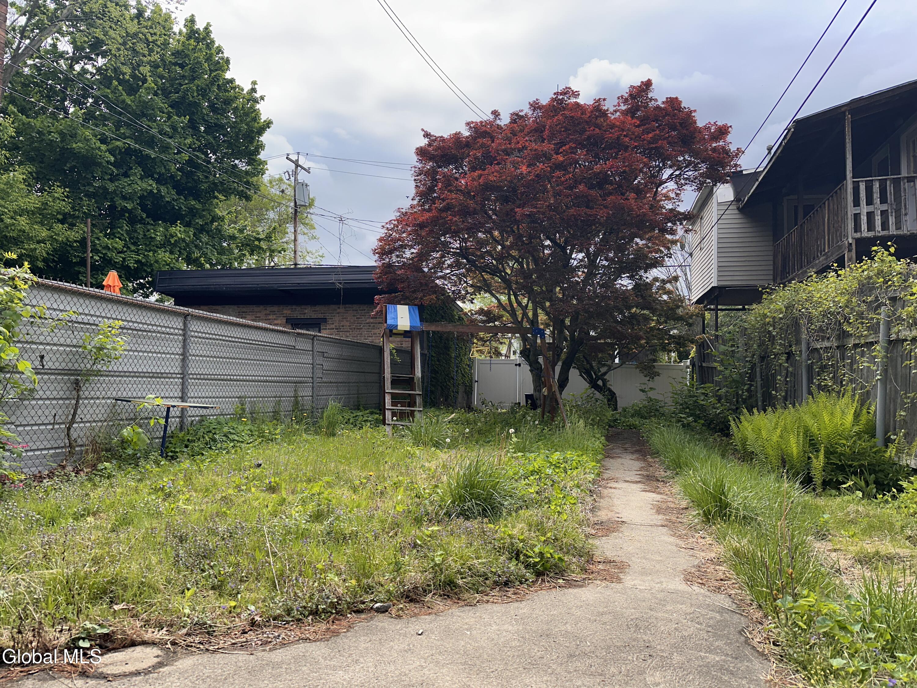 393 3rd Street Troy NY 12180