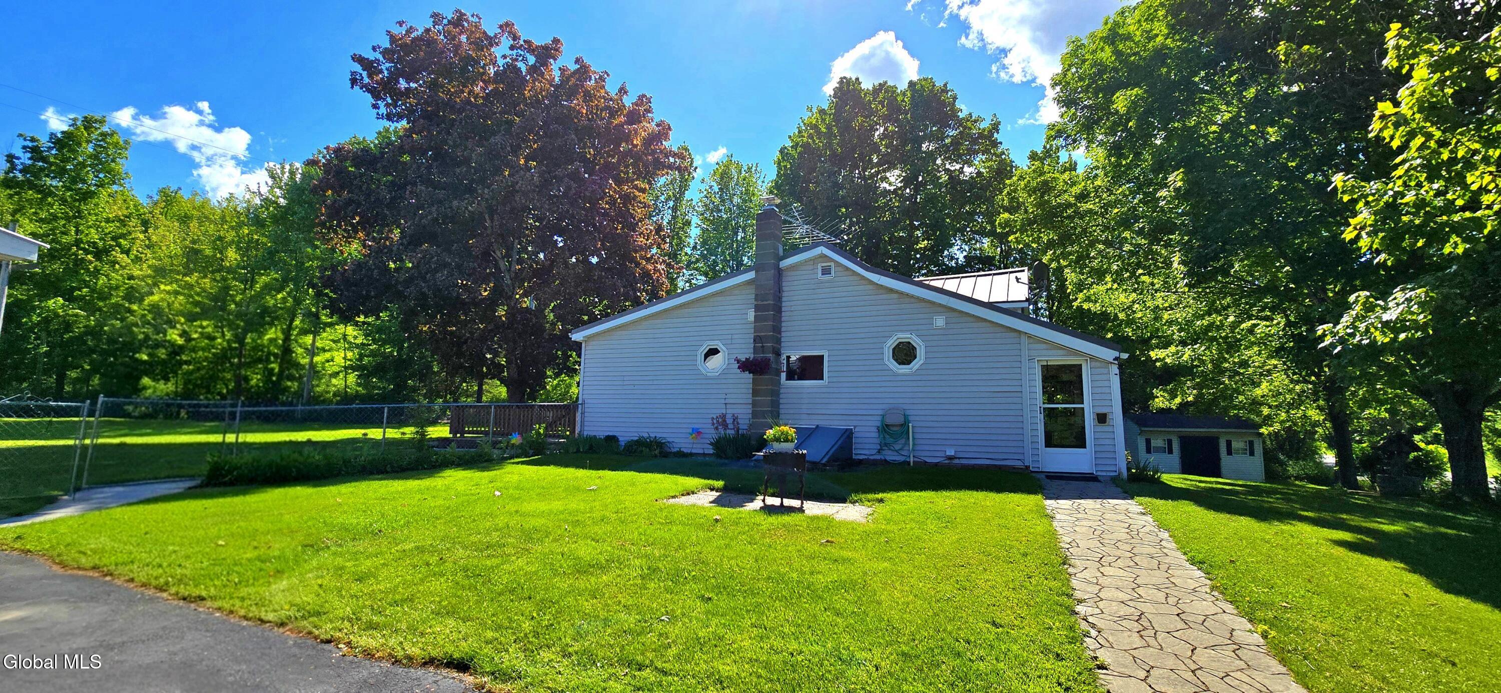 706 E Lykers Road Sprakers NY 12166