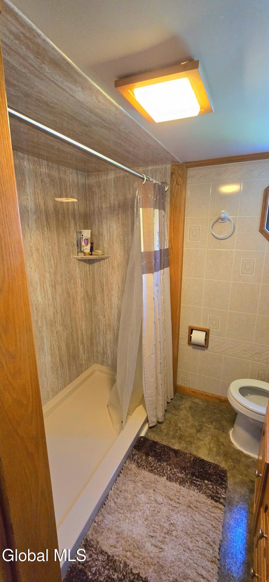 706 E Lykers Road Sprakers NY 12166
