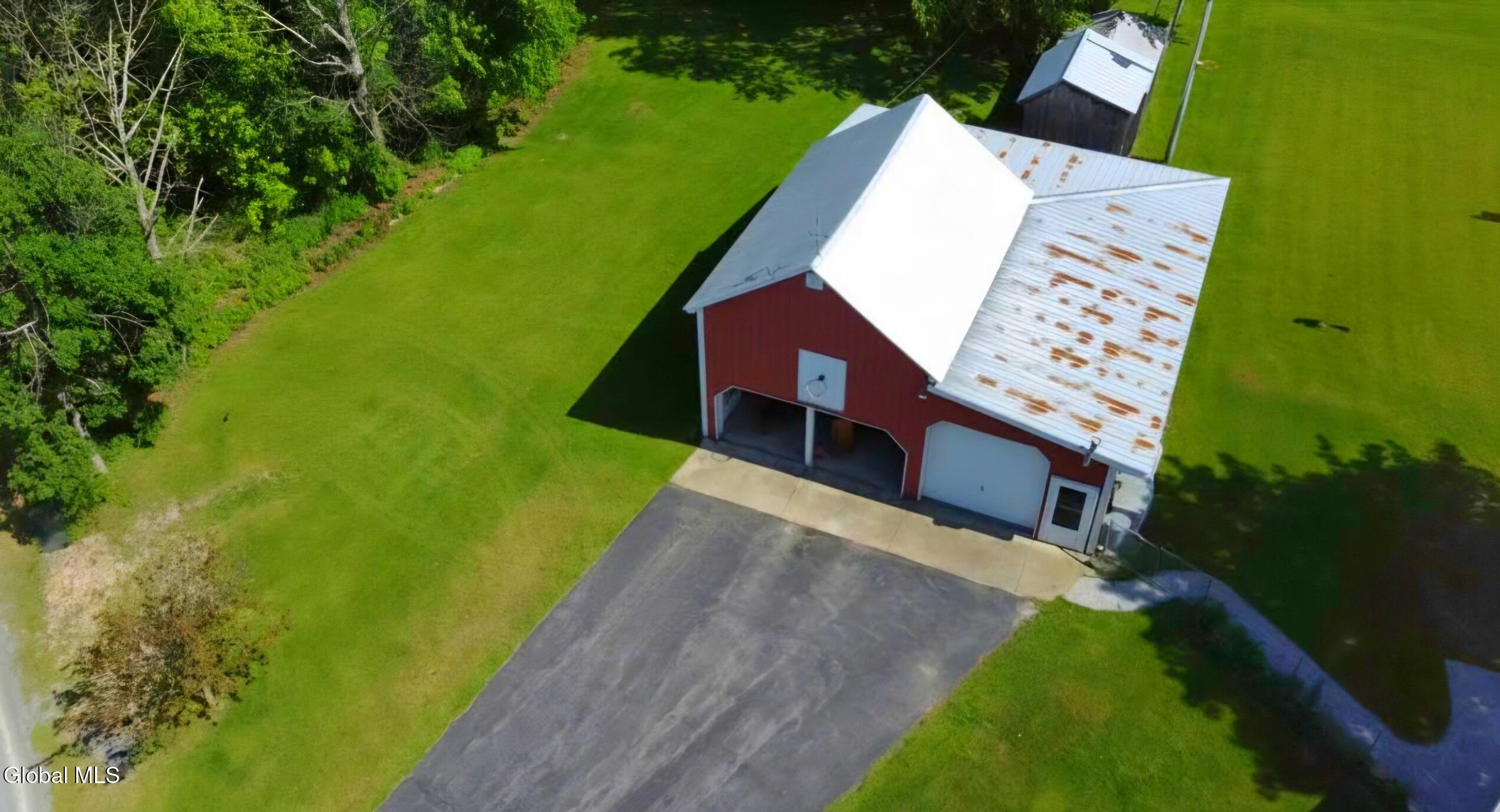 706 E Lykers Road Sprakers NY 12166