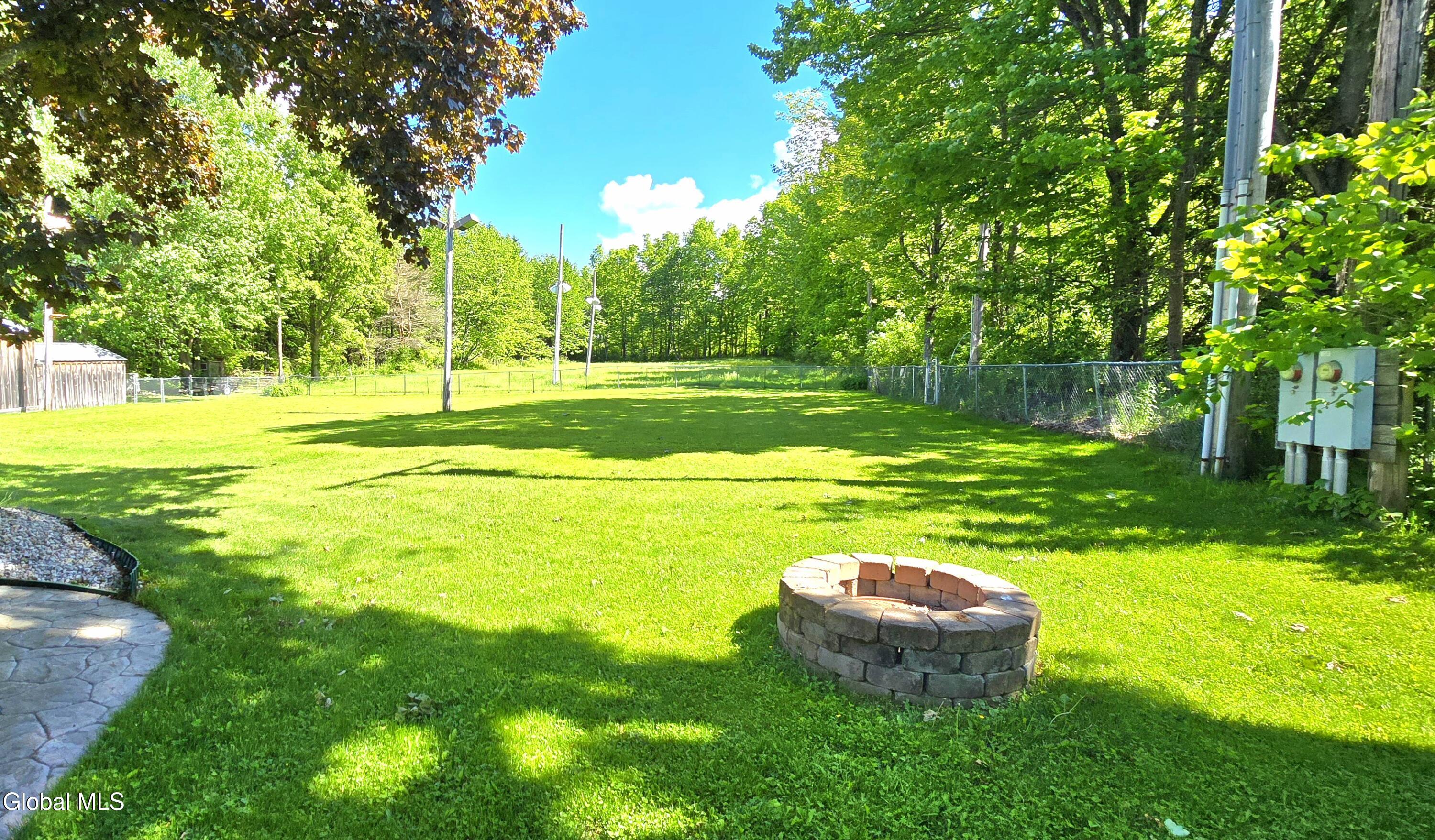 706 E Lykers Road Sprakers NY 12166