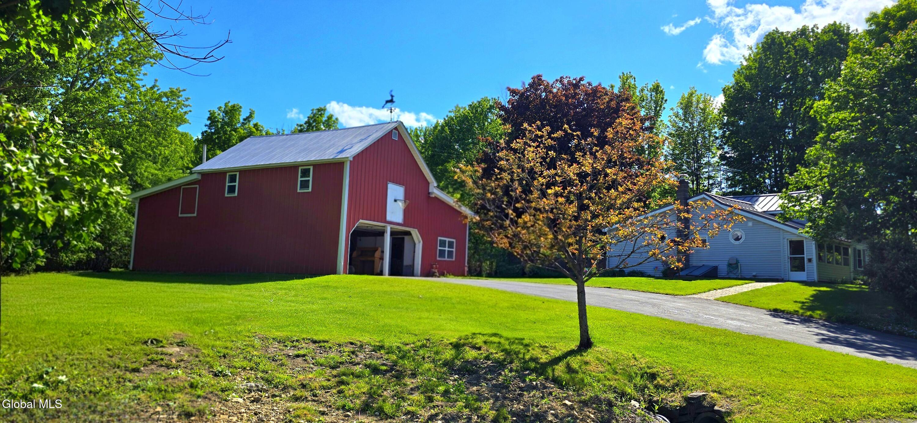 706 E Lykers Road Sprakers NY 12166