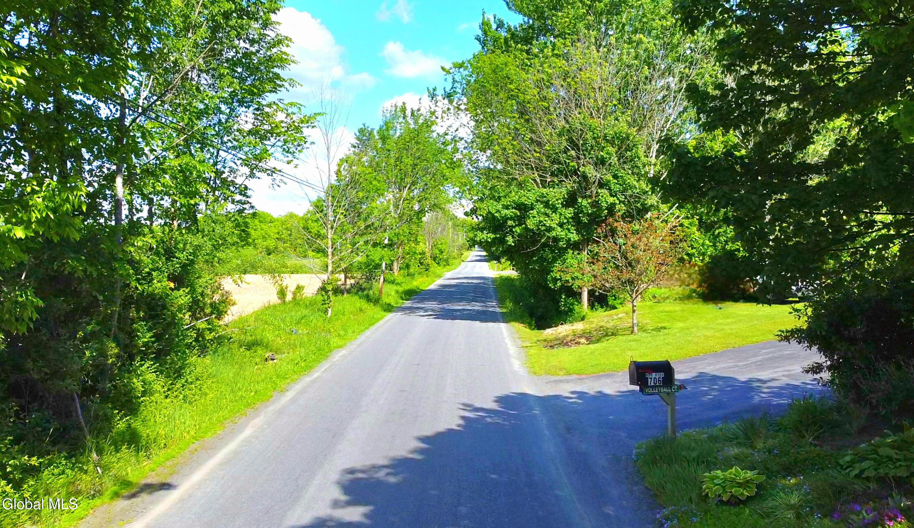 706 E Lykers Road Sprakers NY 12166