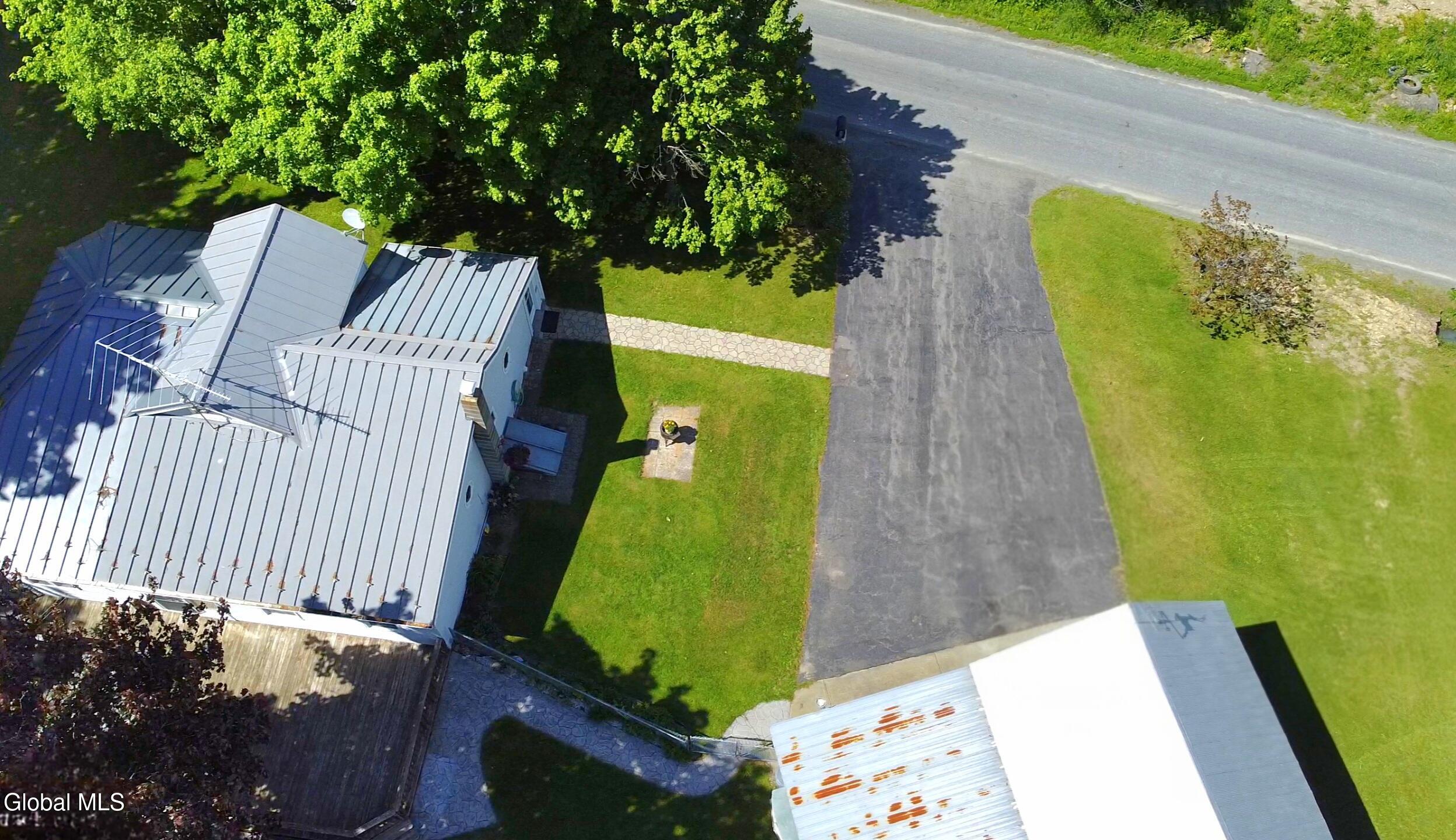 706 E Lykers Road Sprakers NY 12166