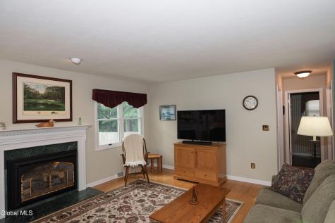 71 Orchardview Drive Halfmoon NY 12065