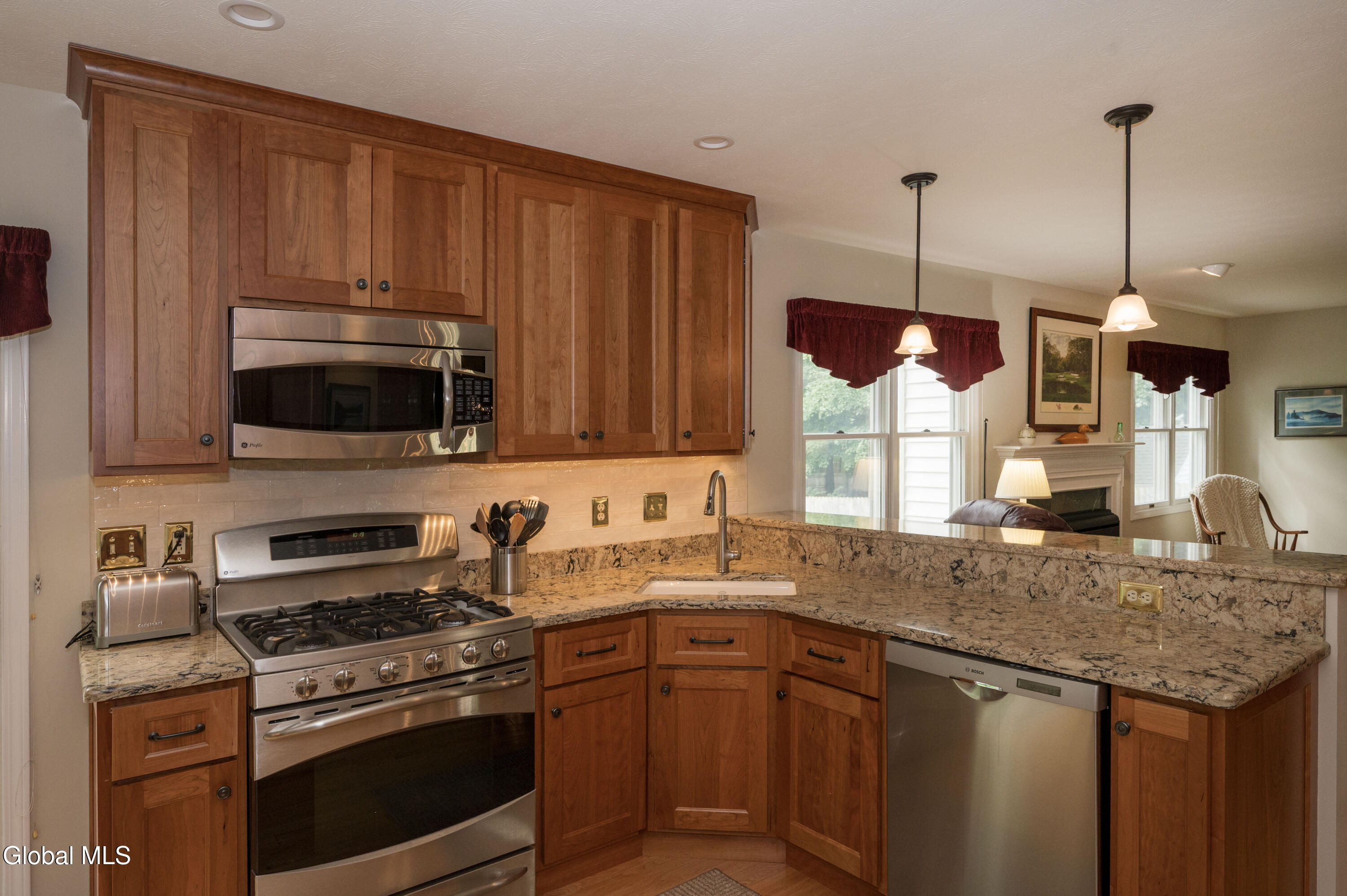 71 Orchardview Drive Halfmoon NY 12065