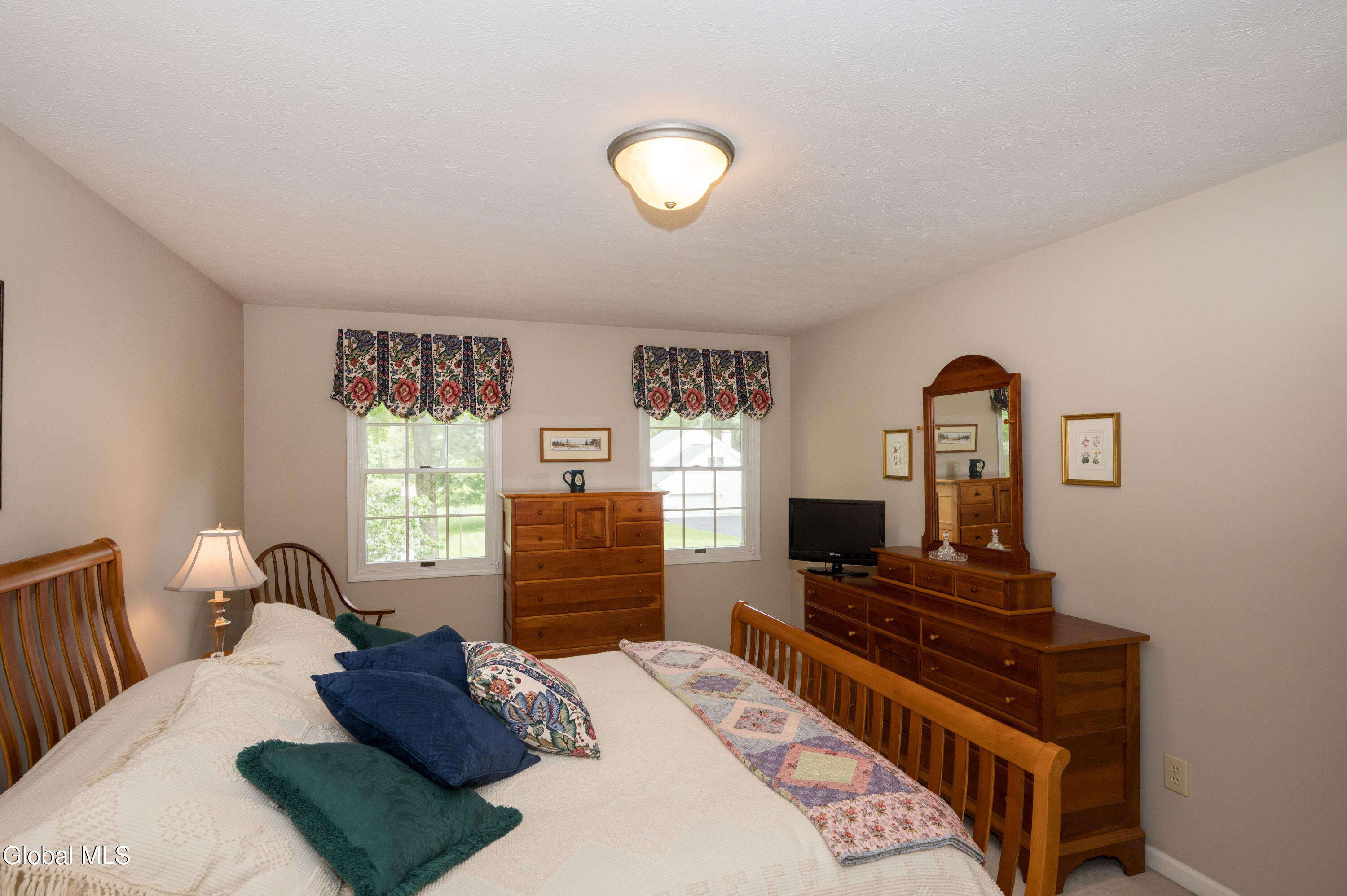 71 Orchardview Drive Halfmoon NY 12065