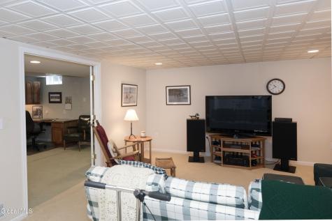71 Orchardview Drive Halfmoon NY 12065