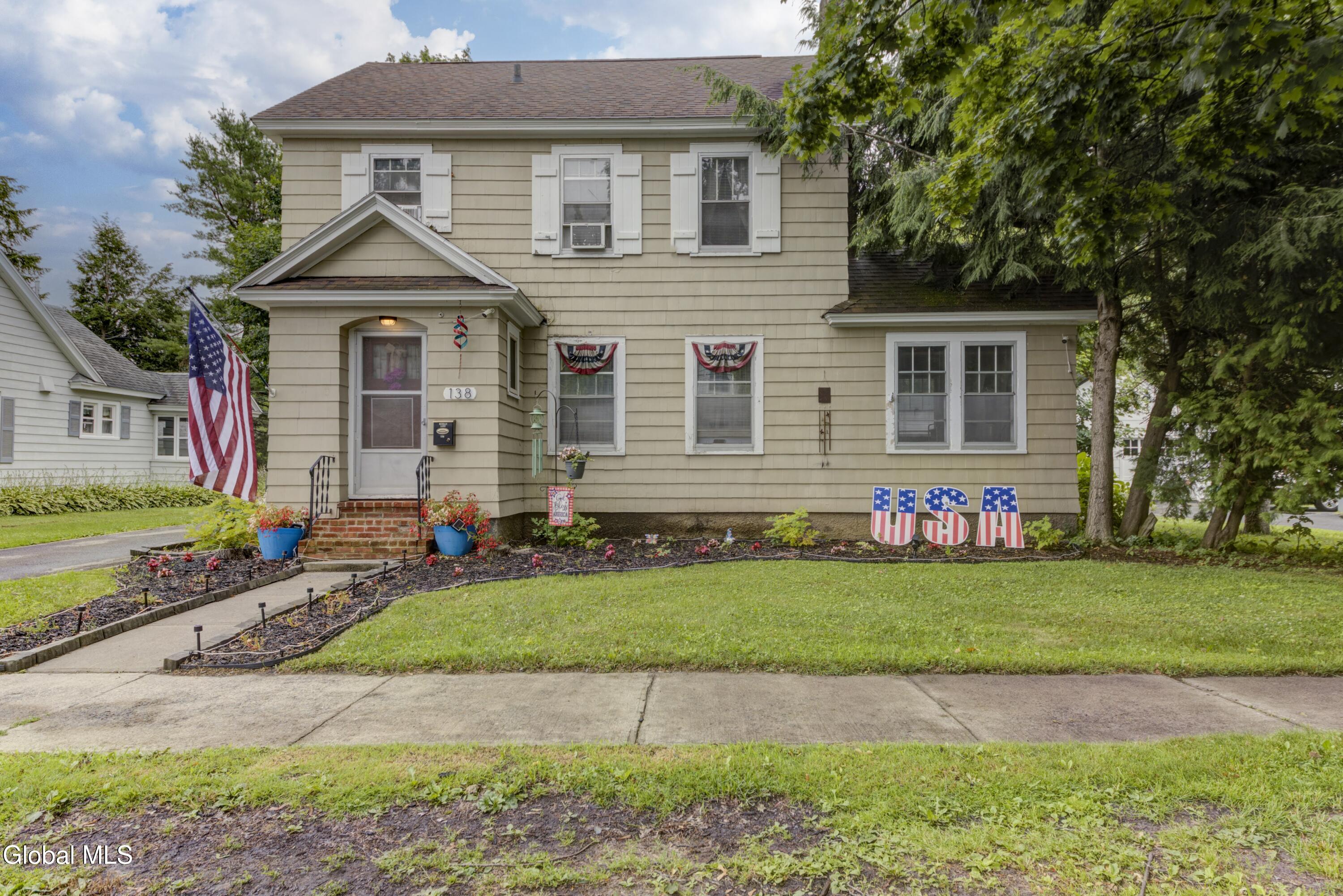 138 5th Avenue Gloversville NY 12078
