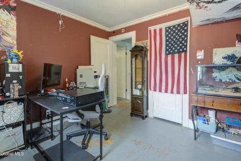 138 5th Avenue Gloversville NY 12078