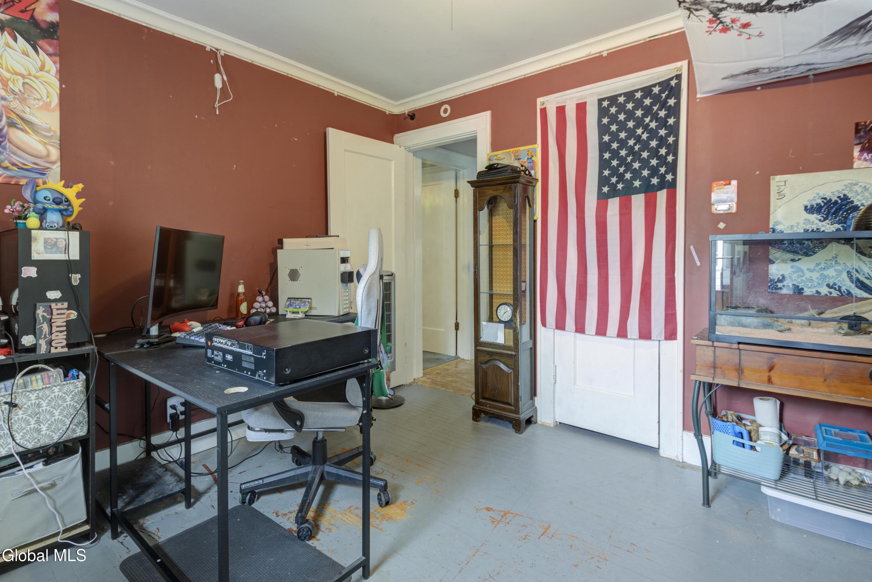 138 5th Avenue Gloversville NY 12078