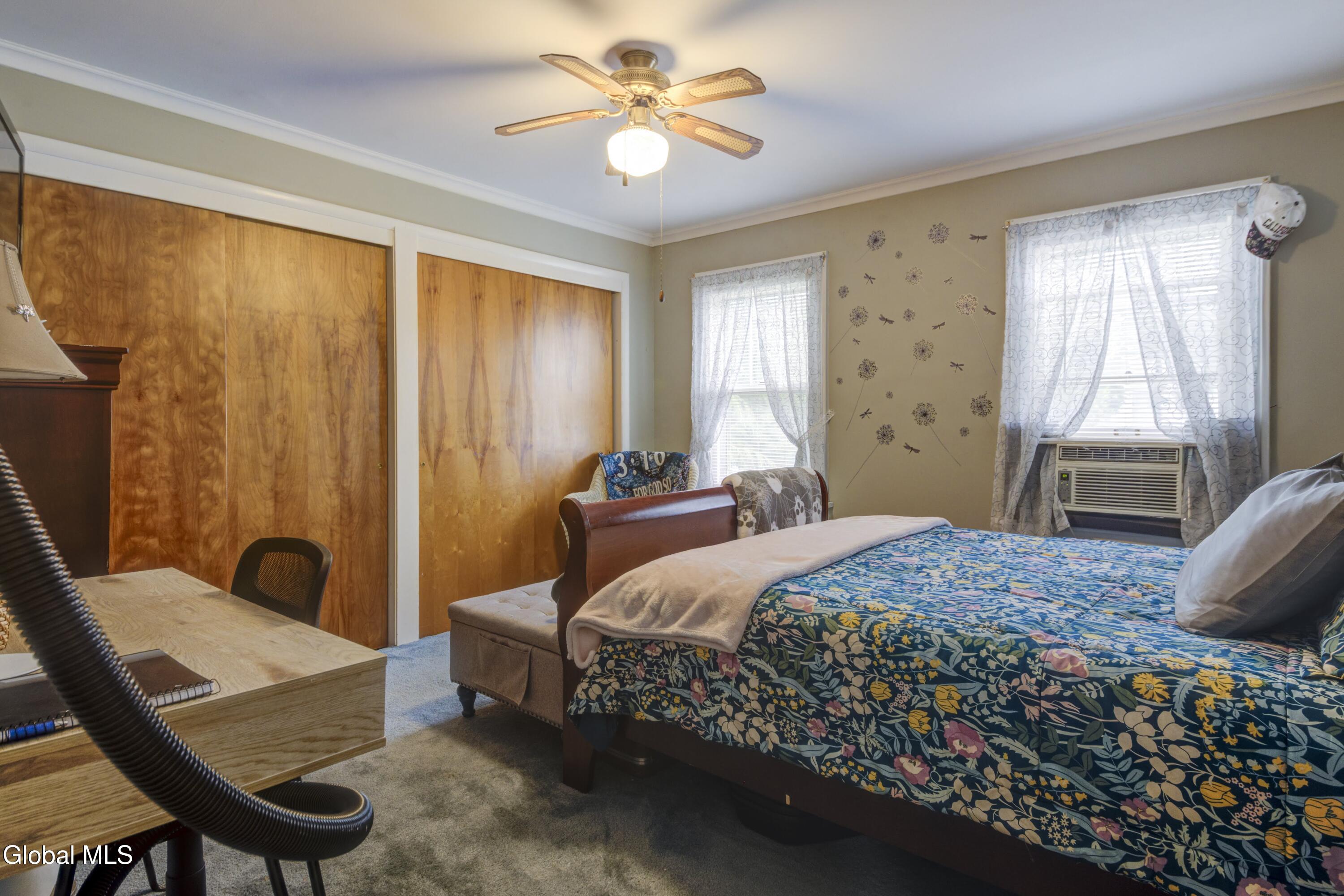 138 5th Avenue Gloversville NY 12078
