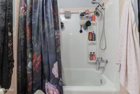 138 5th Avenue Gloversville NY 12078