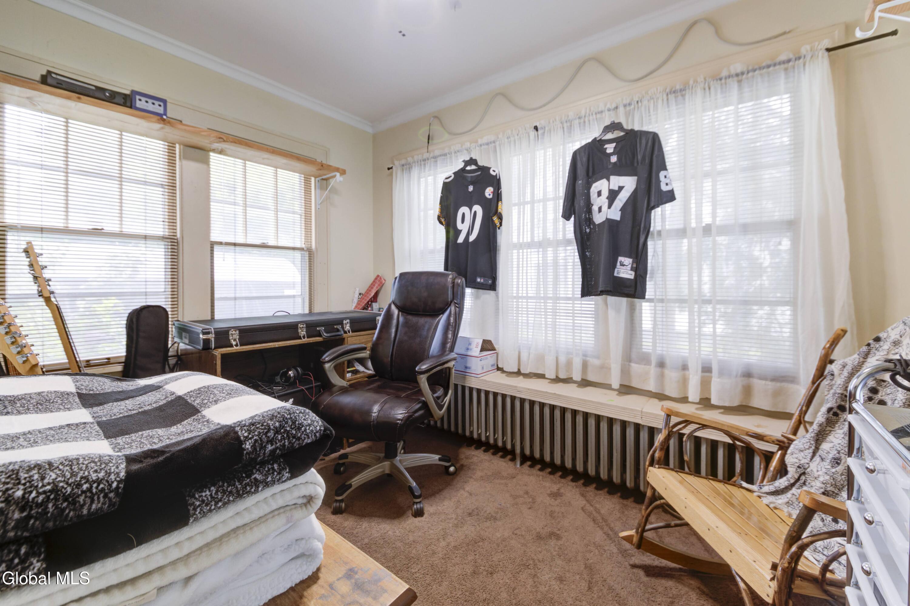 138 5th Avenue Gloversville NY 12078