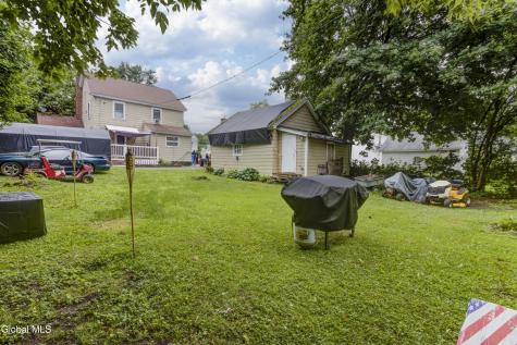 138 5th Avenue Gloversville NY 12078