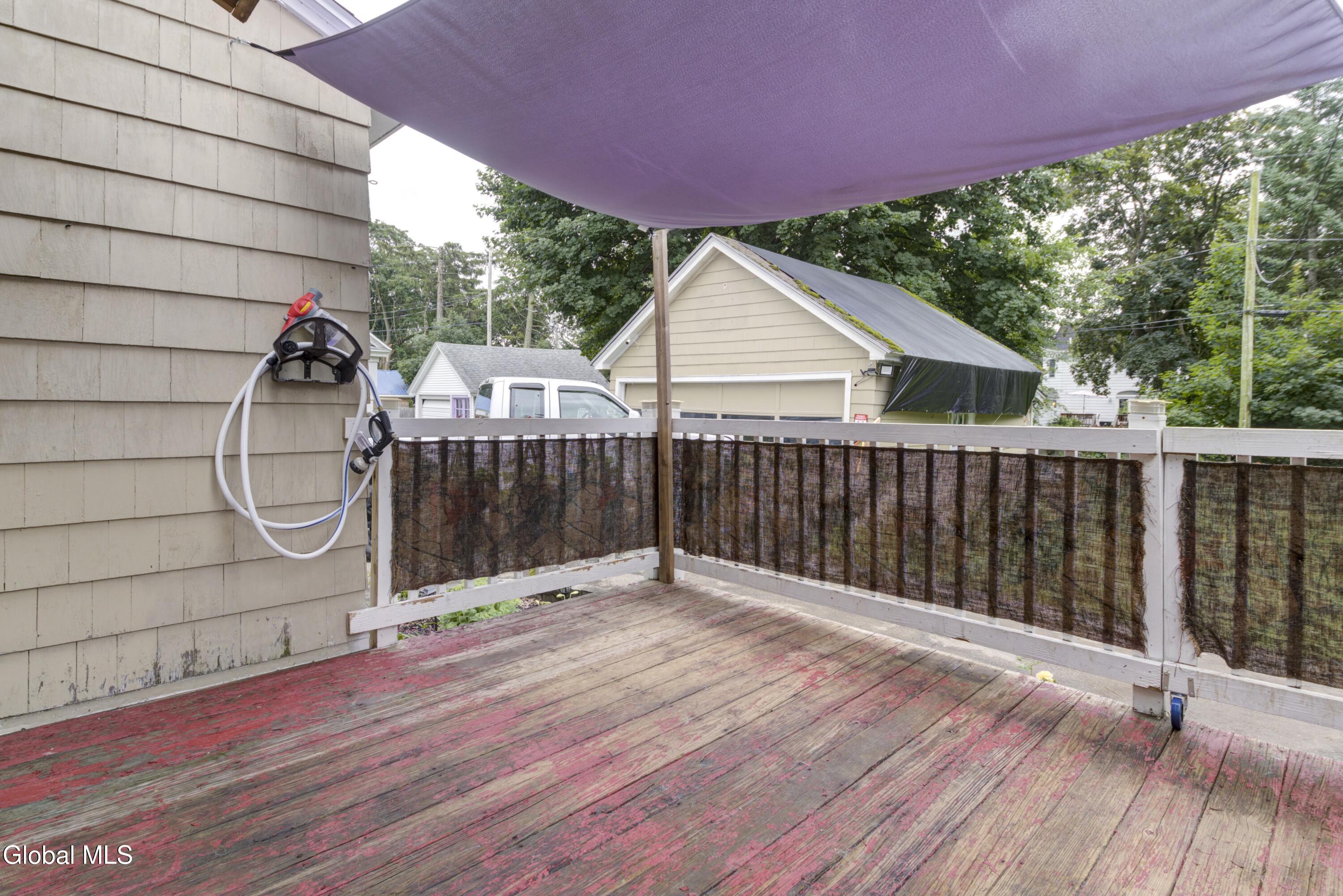 138 5th Avenue Gloversville NY 12078