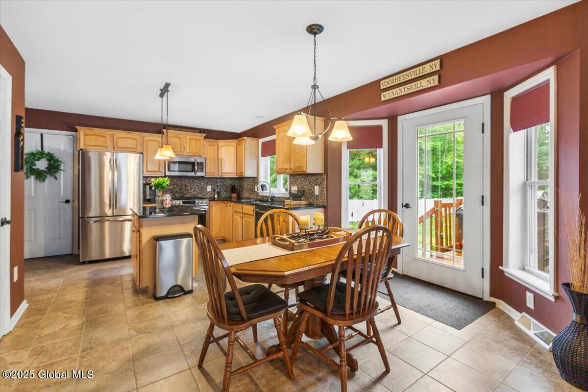 20 Goldfield Lane Rexford NY 12148