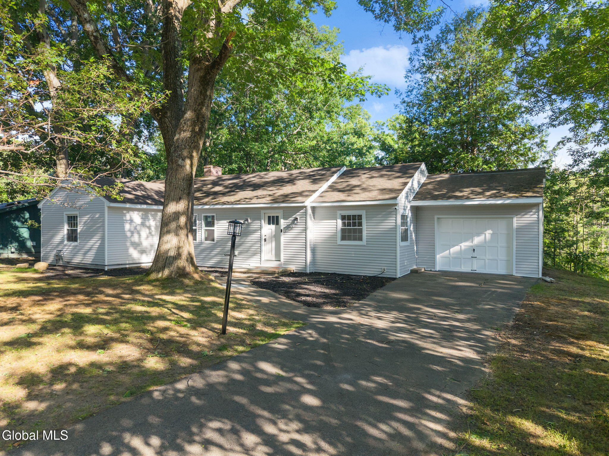 8 Woodland Drive Johnstown NY 12095