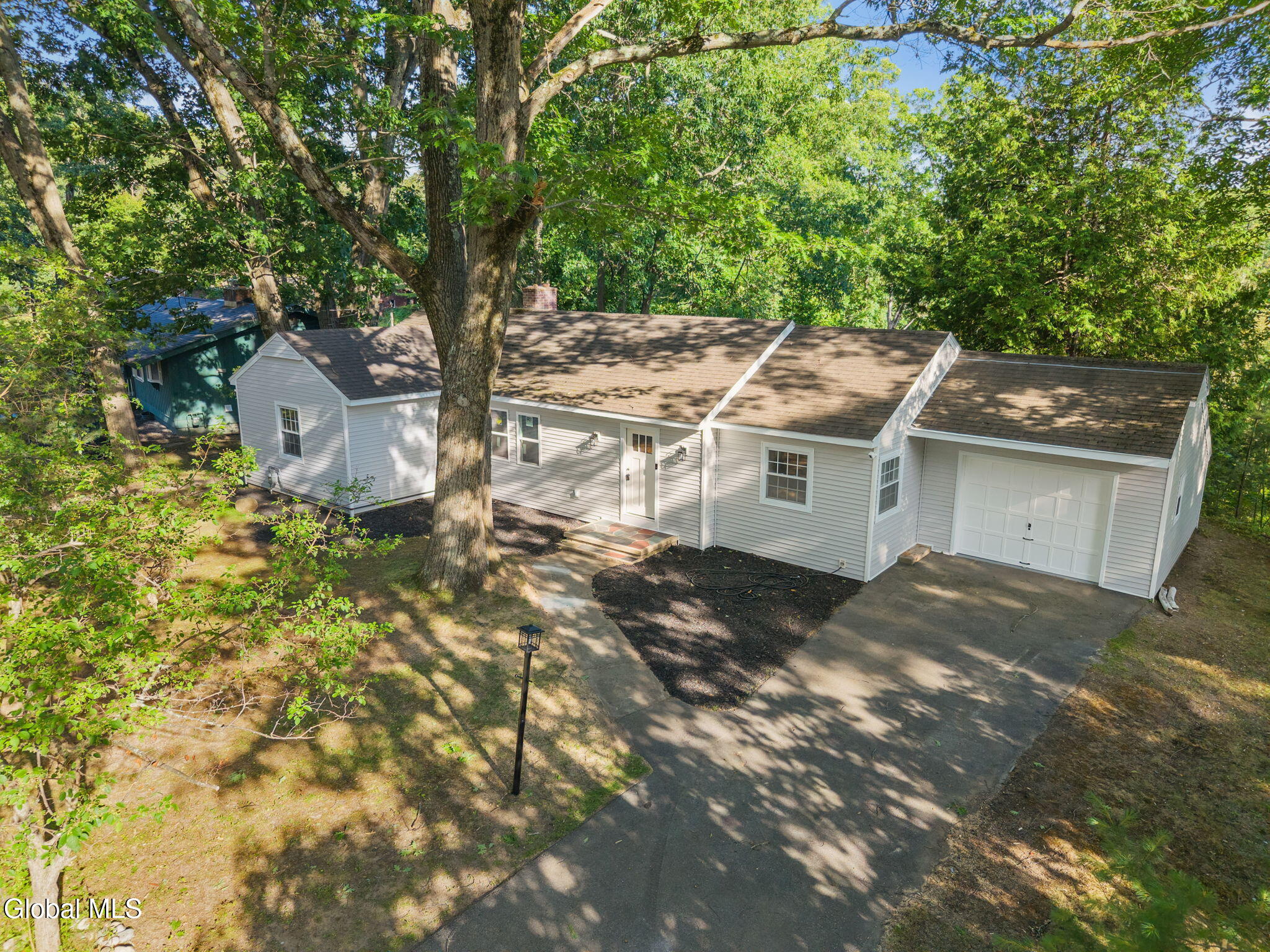 8 Woodland Drive Johnstown NY 12095