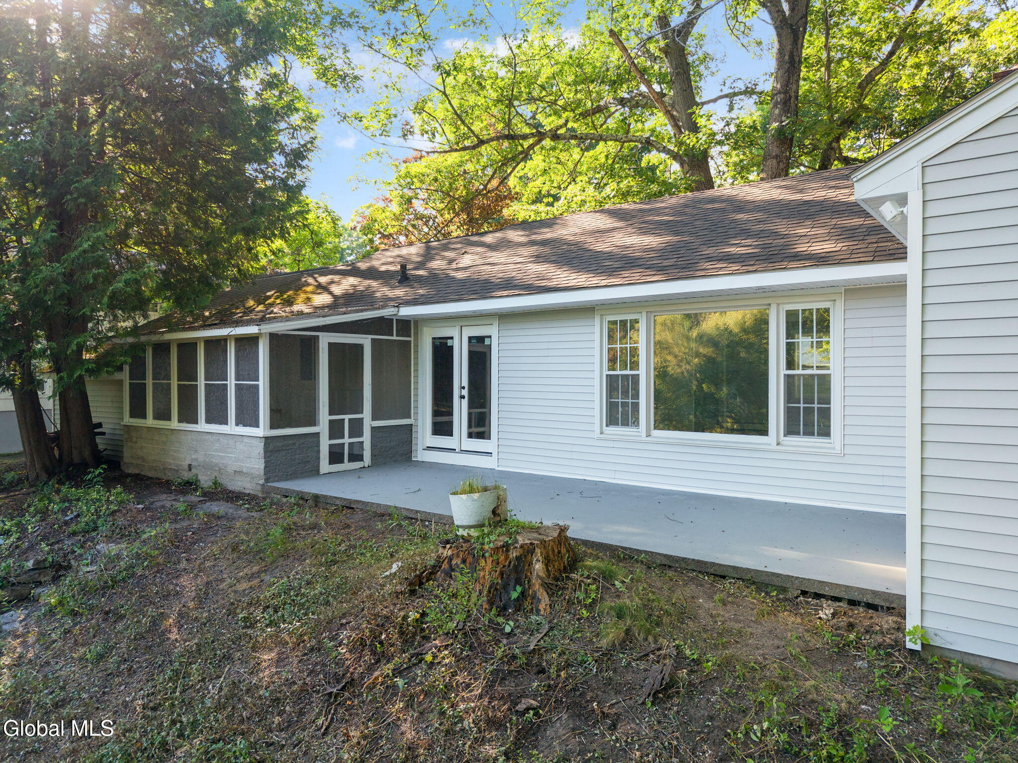 8 Woodland Drive Johnstown NY 12095
