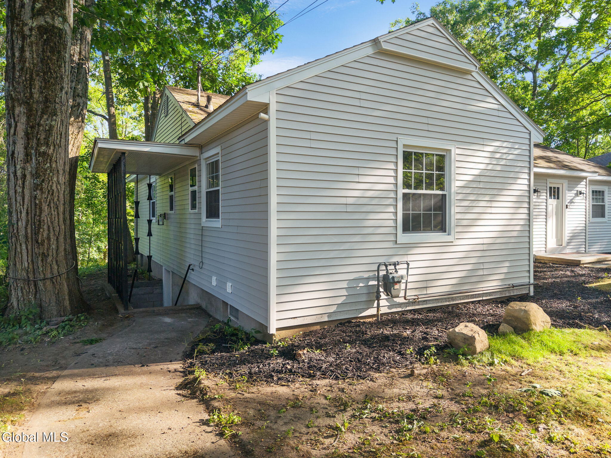 8 Woodland Drive Johnstown NY 12095