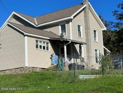 1629 Best Road Rensselaer NY 12144
