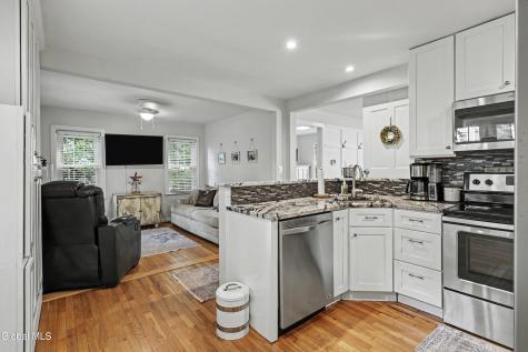 64 Shepard Avenue Schenectady NY 12304