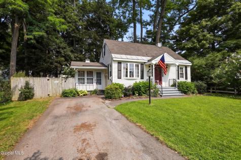 64 Shepard Avenue Schenectady NY 12304