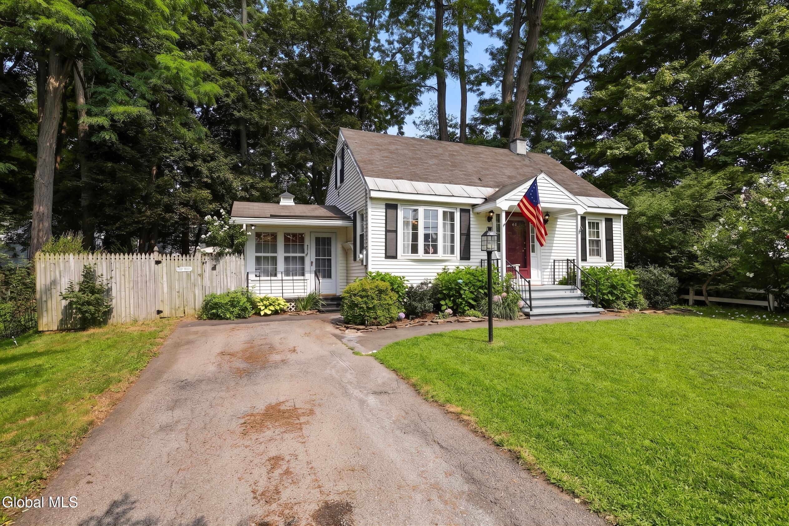 64 Shepard Avenue Schenectady NY 12304