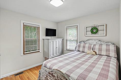 64 Shepard Avenue Schenectady NY 12304