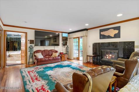 20 Nott Road Rexford NY 12148