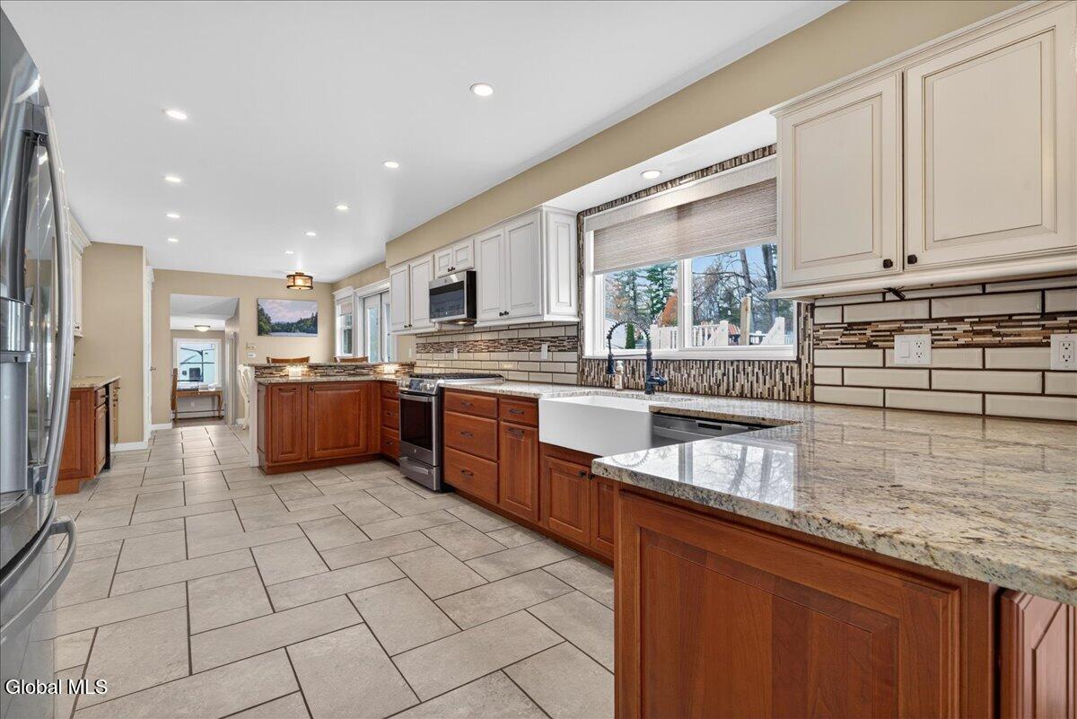26 Ashley Drive Ballston Lake NY 12019
