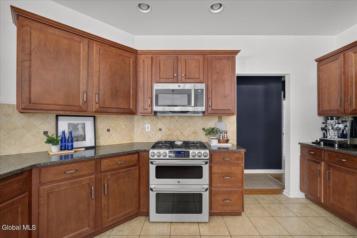 9 Benedict Court Ballston Spa NY 12020