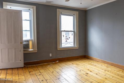 11 River Street Schenectady NY 12305