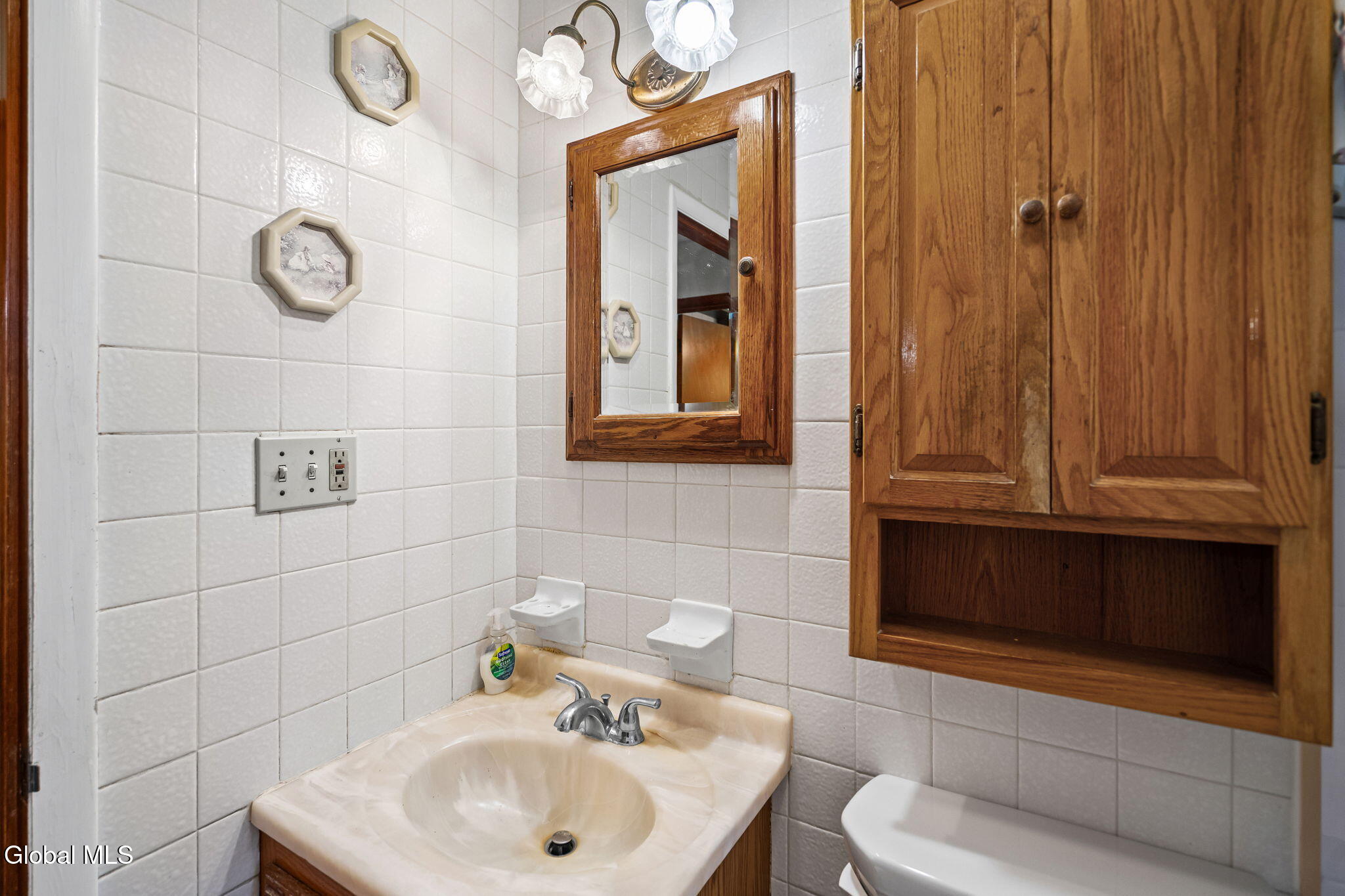 319 Grooms Road Halfmoon NY 12065