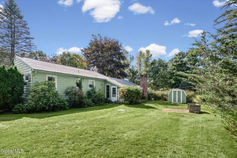 319 Grooms Road Halfmoon NY 12065