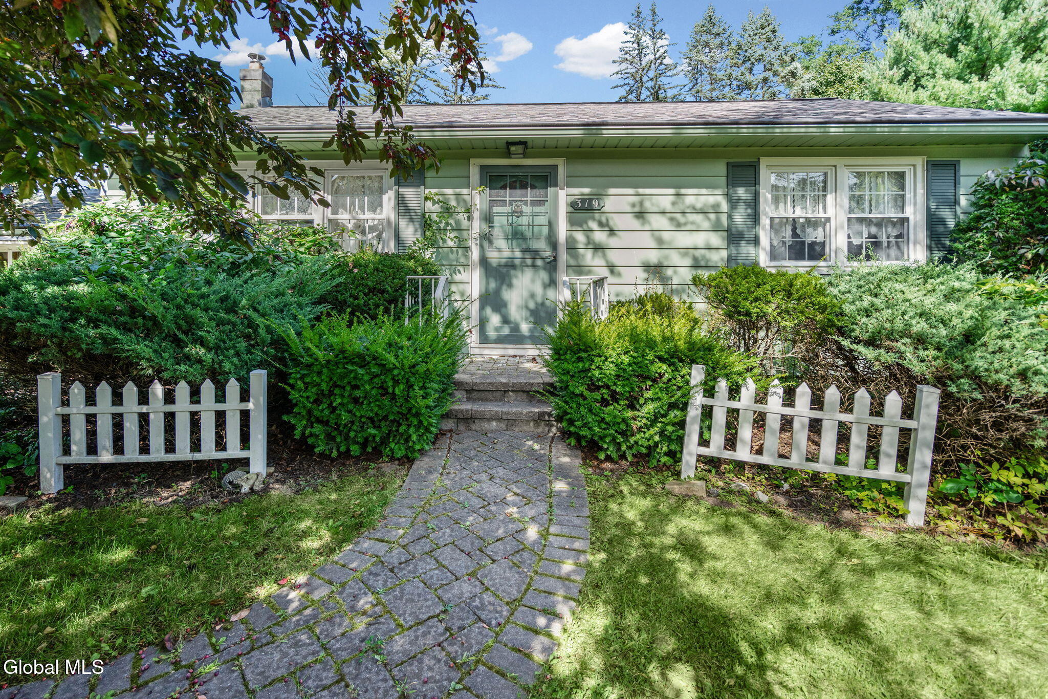 319 Grooms Road Halfmoon NY 12065