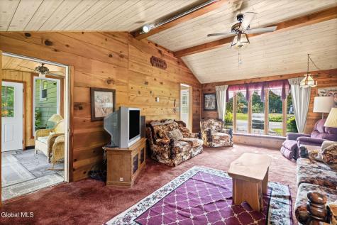 319 Grooms Road Halfmoon NY 12065