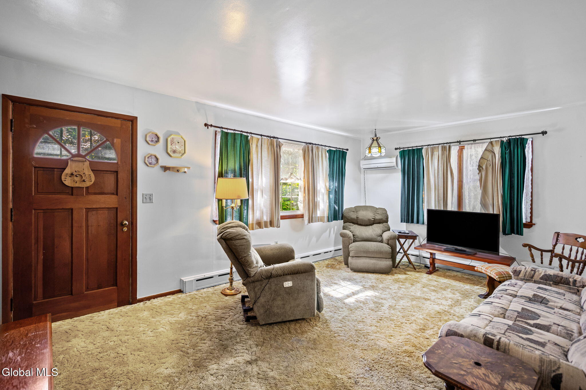 319 Grooms Road Halfmoon NY 12065