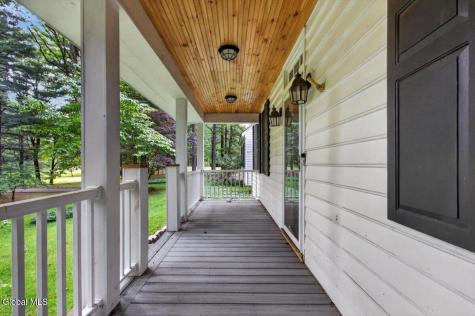 45 Tabor Road Halfmoon NY 12118
