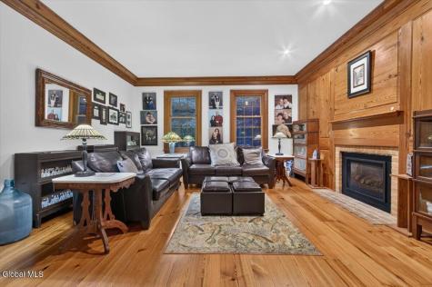 45 Tabor Road Halfmoon NY 12118