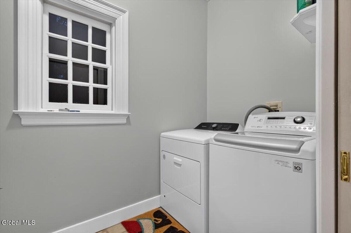 45 Tabor Road Halfmoon NY 12118