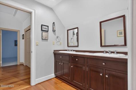 45 Tabor Road Halfmoon NY 12118