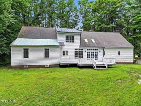 45 Tabor Road Halfmoon NY 12118