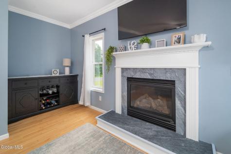 9 Thomas Drive Wynantskill NY 12198