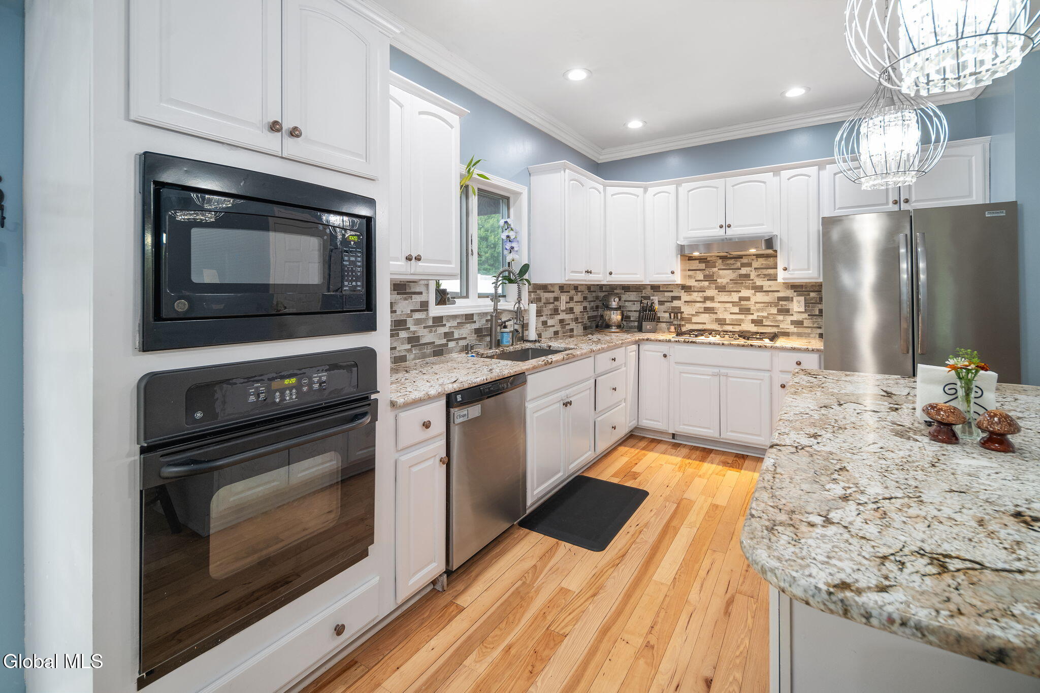 9 Thomas Drive Wynantskill NY 12198