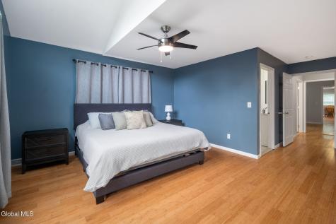 9 Thomas Drive Wynantskill NY 12198