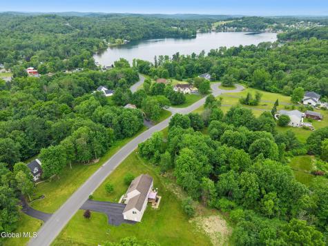 9 Thomas Drive Wynantskill NY 12198