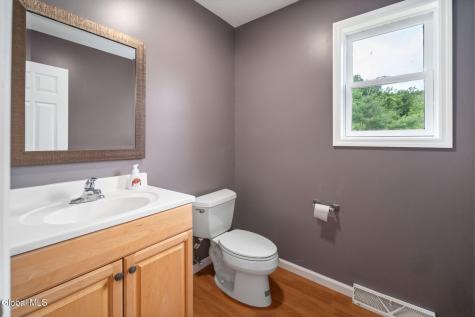 9 Thomas Drive Wynantskill NY 12198