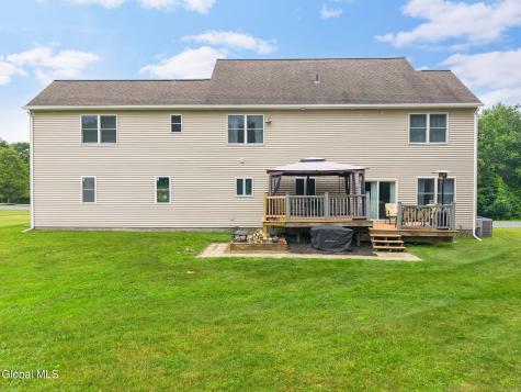 9 Thomas Drive Wynantskill NY 12198